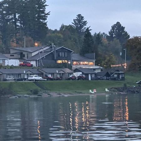 Valois Motel & Restaurant Mattawa Екстериор снимка