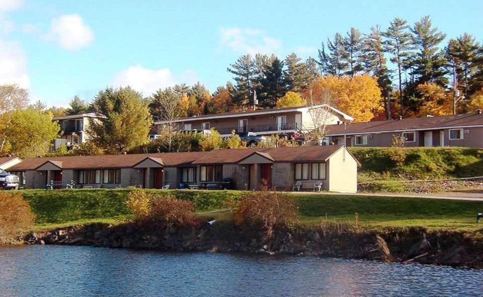 Valois Motel & Restaurant Mattawa Екстериор снимка