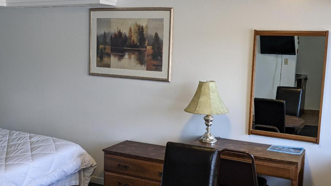 Valois Motel & Restaurant Mattawa Екстериор снимка