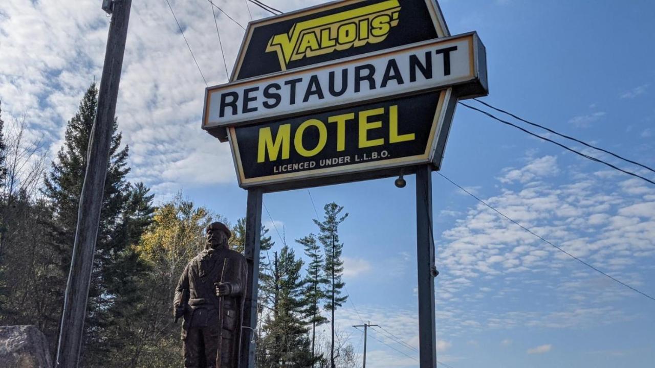 Valois Motel & Restaurant Mattawa Екстериор снимка