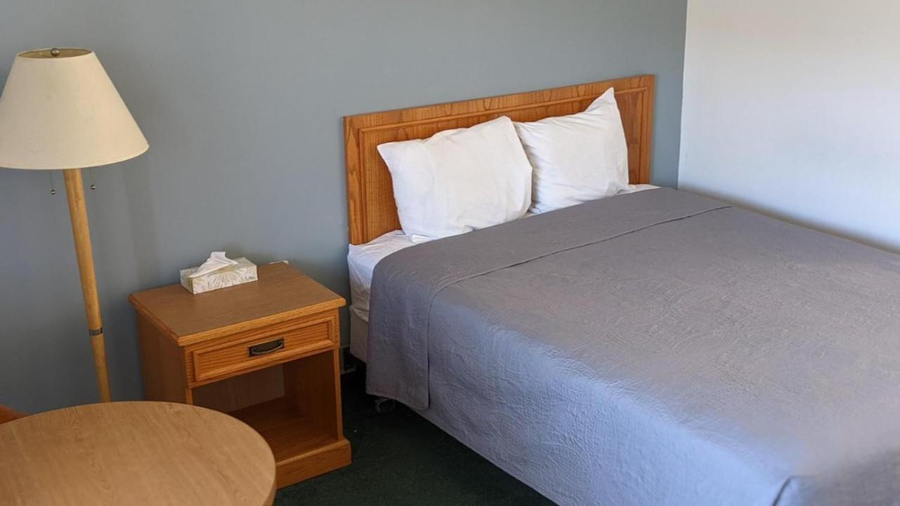 Valois Motel & Restaurant Mattawa Екстериор снимка